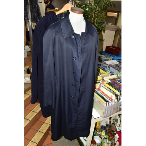 668 - A GENTLEMAN'S  CLASSIC BURBERRY RAINCOAT, in navy blue, signature check lining with a detachable 100... 