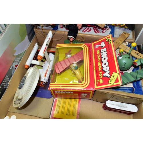 691 - TWO BOXED PELHAM PUPPETS, SM MacBoozle and Caterpillar, both appear complete and in fairly good cond... 