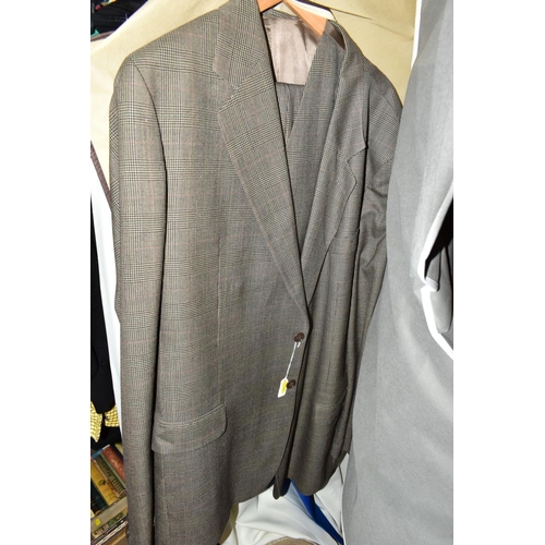 726 - A COLLECTION OF GENTLEMEN'S CLOTHING, to include a quantity of 1980/1990's neck ties, a Baumler grey... 