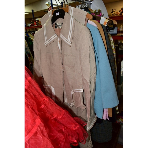 733 - A GROUP OF VINTAGE CLOTHING, to include a dark brown fur coat, a 1960s pale blue Crimpolene suit, a ... 