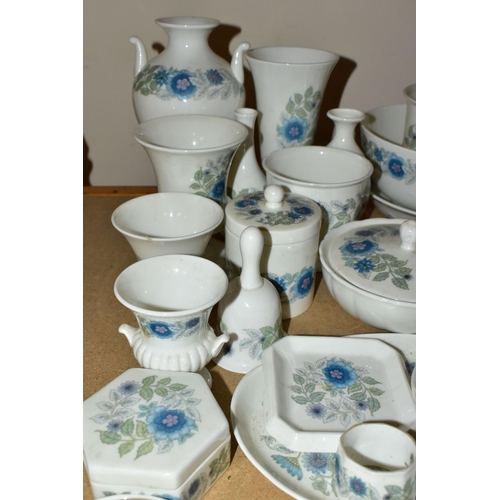 748 - A QUANTITY OF WEDGWOOD 'CLEMENTINE' GIFTWARES ETC, to include trinket boxes, pin trays, vases, bud v... 