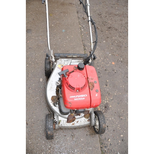 1009 - A HONDA HR1950 SELF PROPELLED PETROL LAWN MOWER ( engine pulls freely and starts)