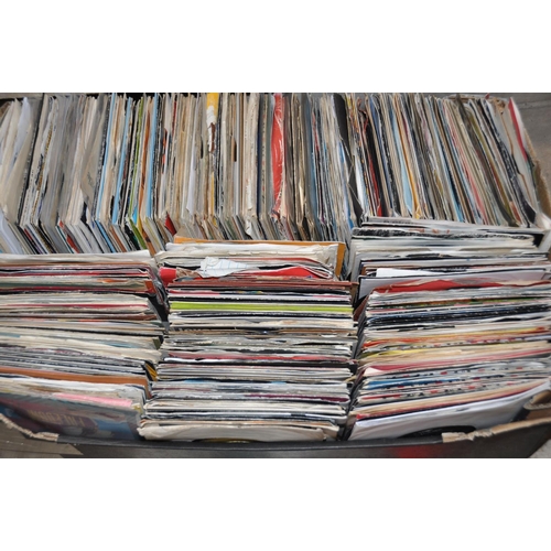 819 - A TRAY CONTAINING APPROX FOUR HUNDRED AND FIFTY 7in SINGLES including Elvis Presley, Slade, The Jack... 