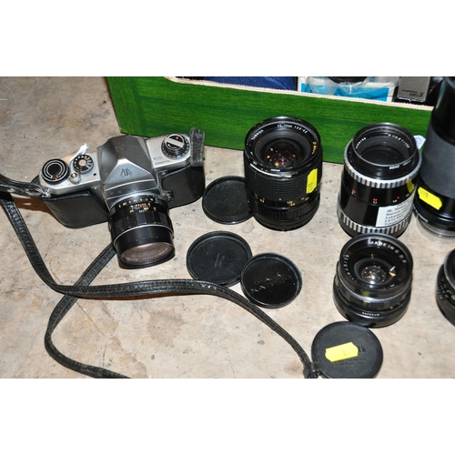 840 - A TRAY CONTAINING CAMERAS AND ACCESSORIES including a Pentax S1a film SLR camera fitted with a Super... 