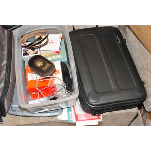 850 - TWO TRAYS CONTAINING CAMERA EQUIPMENT including a Minolta X-300 SLR fitted with a 50mm f1.7 lens, a ... 