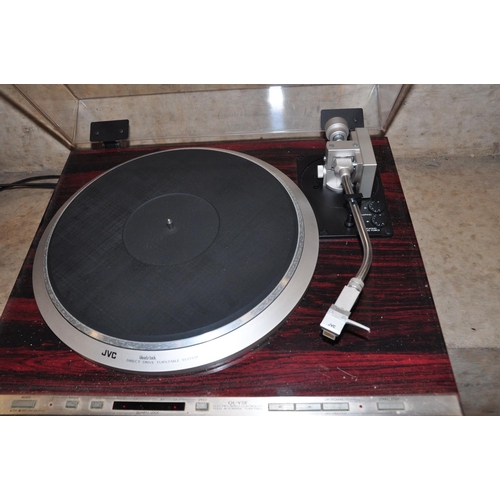 864 - A JVC QL-5F TURNTABLE with a Rosewood effect plinth, clear plexi-glass cover, a mP-20 cartridge (PAT... 