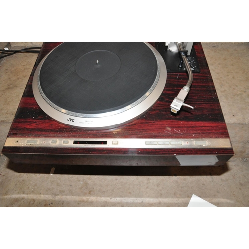 864 - A JVC QL-5F TURNTABLE with a Rosewood effect plinth, clear plexi-glass cover, a mP-20 cartridge (PAT... 