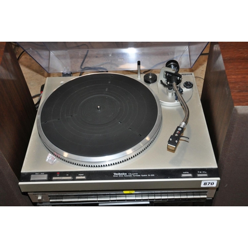 870 - A TECHNICS COMPONANT HI FI comprising of a SL-Q33 Turntable ( powers up but platter doesn't turn), a... 