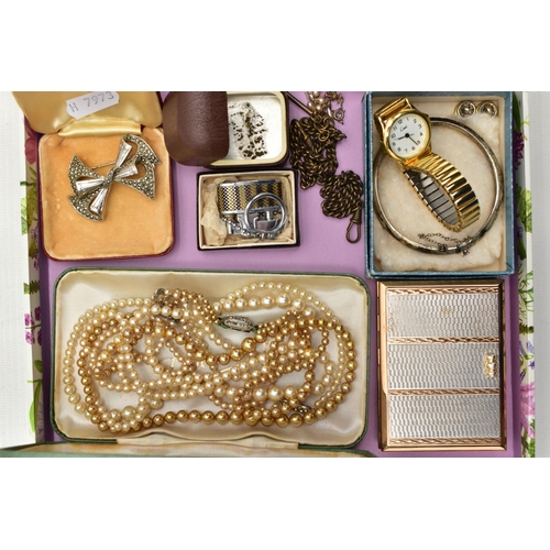 100 - A BOX LID OF ASSORTED ITEMS, to include white metal sweetheart brooch, decorated with yellow and ros... 