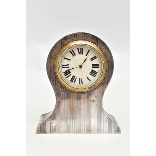 85 - AN EARLY 20TH CENTURY SILVER MANTLE CLOCK, featuring a round ceramic dial, black Roman numerals, bla... 