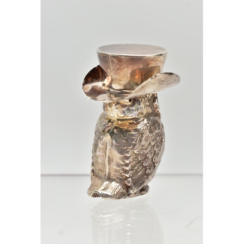 87 - A NOVELTY WHITE METAL VESTA CASE, in the form of realistically textured owl wearing a cowboy hat, st... 
