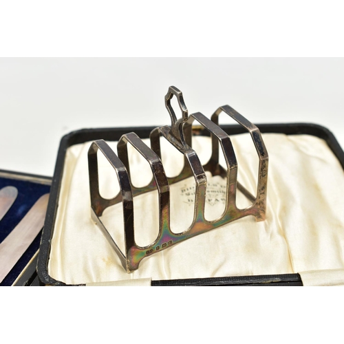 91 - A BOX OF ASSORTED SILVER ITEMS, to include a small silver toast rack, hallmarked 'Marson & Jones' Bi... 