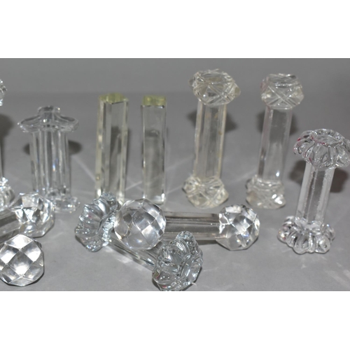 359 - A BOX OF CUT CRYSTAL AND PRESSED GLASS KNIFE RESTS, to include fifteen matching pairs and five singl... 