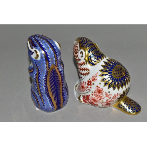 367 - TWO ROYAL CROWN DERBY PAPERWEIGHTS, comprising Chipmunk height 10.5cm, and Beaver height 7.5cm, each... 