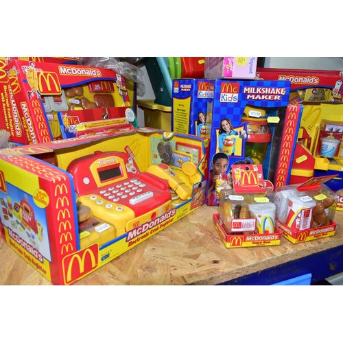 447 - A QUANTITY OF MCDONALDS BOXED PLAY SETS, A BAG OF WRAPPERS, COCA COLA GLASSES, ETC, including Happy ... 