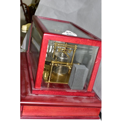 495 - A MODERN CASED BAROGRAPH, the case having a mahogany stained finish, with lift off glass top, and a ... 