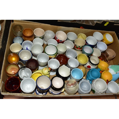 508 - SIX BOXES OF CERAMICS AND GLASS WARES ETC, to include Spode 'Flemish Green' dinner wares, Maxwell Wi... 