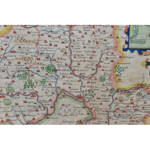 572 - A 17TH CENTURY MAP OF OXFORDSHIRE BY JOHN SPEED, titled 'Oxfordshire Described with ye Citie and the... 