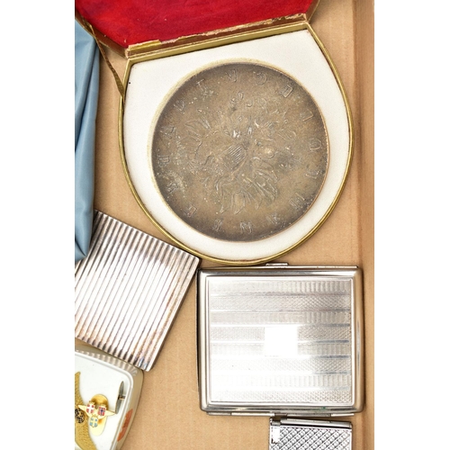 123 - A BOX OF ASSORTED ITEMS, to include two cased large medals of honor of the Senate of the Hanseatic C... 