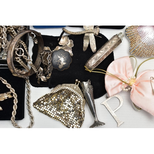 96 - A BOX OF ASSORTED SILVER AND WHITE METAL JEWELLERY AND ITEMS, to include a silver hinged bangle hall... 