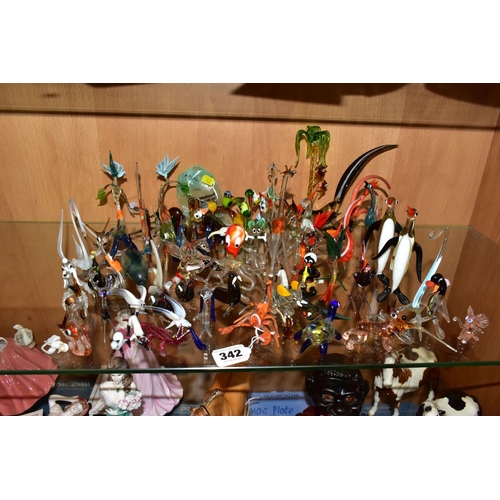 342 - A COLLECTION OF GLASS LAMPWORK ANIMALS AND BIRDS, approximately fifty creatures, to include a scorpi... 