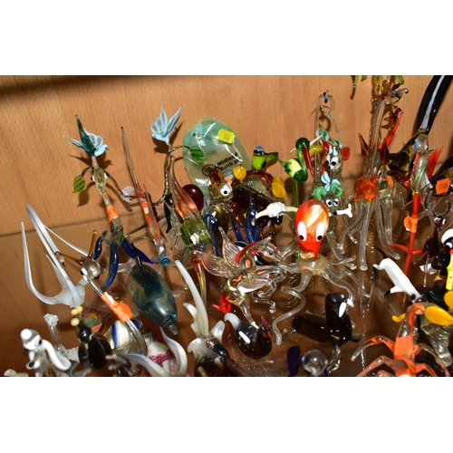 342 - A COLLECTION OF GLASS LAMPWORK ANIMALS AND BIRDS, approximately fifty creatures, to include a scorpi... 