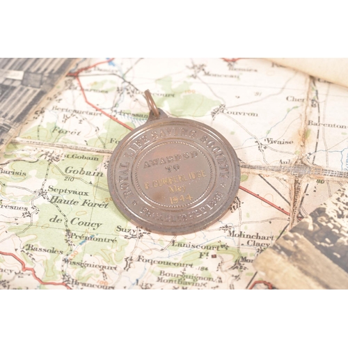 224 - A GROUP OF WORLD WAR ONE MEDALS TOGETHER WITH POSTCARDS & MAP, together with a Boer War Medal, as fo... 