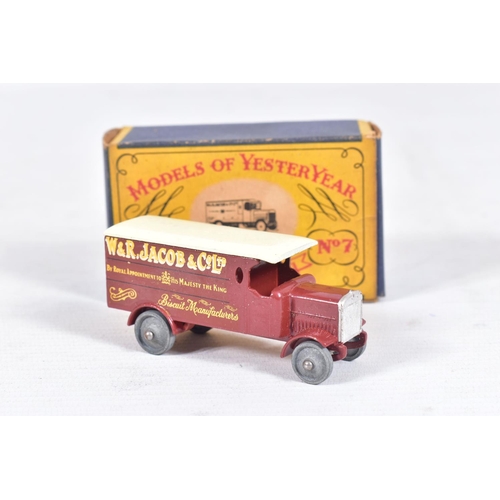 35 - A COLLECTION OF BOXED MATCHBOX MODELS OF YESTERYEAR, all are early issues, to include 1905 Shand-Mas... 