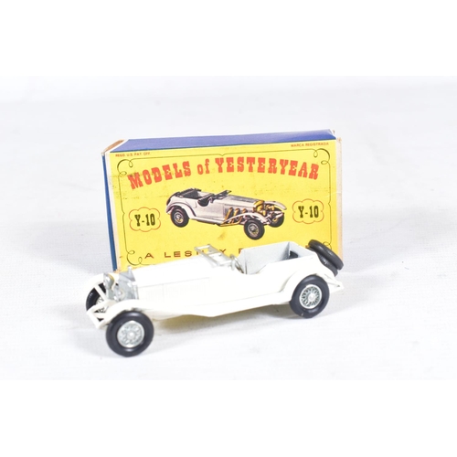 35 - A COLLECTION OF BOXED MATCHBOX MODELS OF YESTERYEAR, all are early issues, to include 1905 Shand-Mas... 