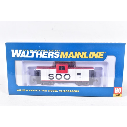 45 - A QUANTITY OF BOXED ASSORTED WALTHERS MAINLINE AND WALTHERS PROTO HO GAUGE U.S AND CANADIAN OUTLINE ... 