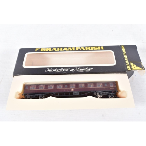 56 - A QUANTITY OF BOXED GRAHAM FARISH N GAUGE COACHING STOCK, majority are B.R. Mk.1 coaches in assorted... 