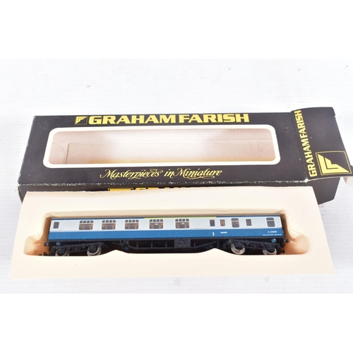 56 - A QUANTITY OF BOXED GRAHAM FARISH N GAUGE COACHING STOCK, majority are B.R. Mk.1 coaches in assorted... 