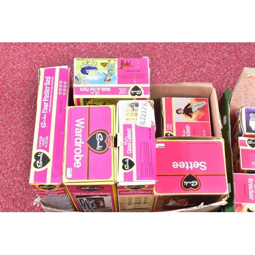 66 - A COLLECTION OF MAINLY BOXED 1970'S PEDIGREE SINDY FURNITURE AND ACCESSORIES, to include Walk in the... 