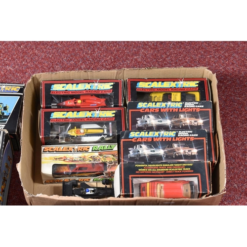 70 - A QUANTITY OF BOXED AND UNBOXED SCALEXTRIC CARS, ACCESSORIES AND TRACK, boxed cars to include 2 x Fo... 