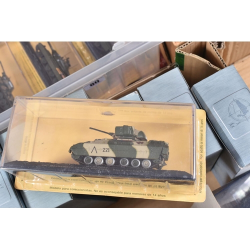 80 - A QUANTITY OF BOXED AND UNBOXED MODERN DIECAST AND PLASTIC MILITARY MODELS, to include a number of m... 