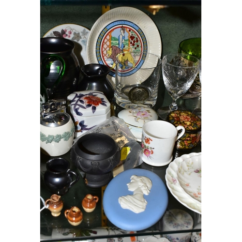 375 - A GROUP OF CERAMICS AND GLASSWARES, to include two black basalt match holders, one stamped 'Wedgwood... 