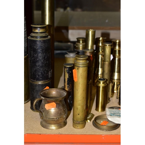 410 - A GROUP OF BRASS BINOCULARS, TELESCOPES, PARTS, LENSES, ETC to include two pairs of brass binoculars... 