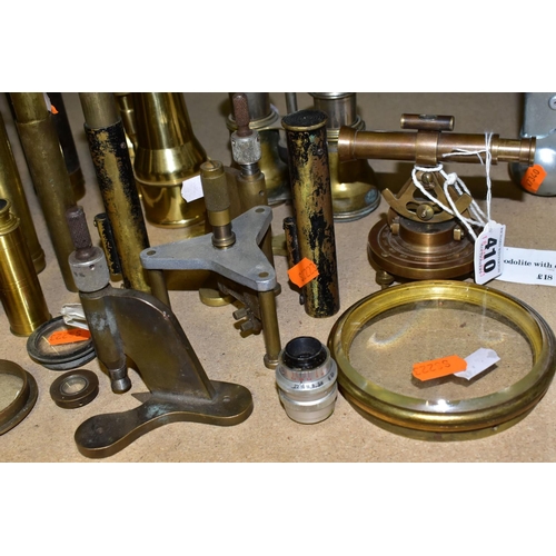 410 - A GROUP OF BRASS BINOCULARS, TELESCOPES, PARTS, LENSES, ETC to include two pairs of brass binoculars... 