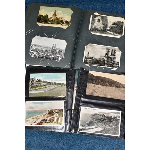 415 - POSTCARDS, two albums, one containing 196 images of Churches, Cathedrals, Chapels, etc from the UK, ... 