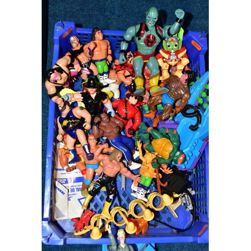 422 - A BOX OF 1980s AND 1990s ACTION FIGURES AND A WWF WRESTLING RING, to include twenty one assorted pla... 