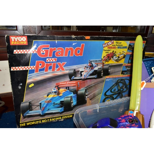 423 - TWO BOXES AND LOOSE VINTAGE TOYS, mainly 1980s/90s, to include boxed Tyco Racing Grand Prix and Dard... 