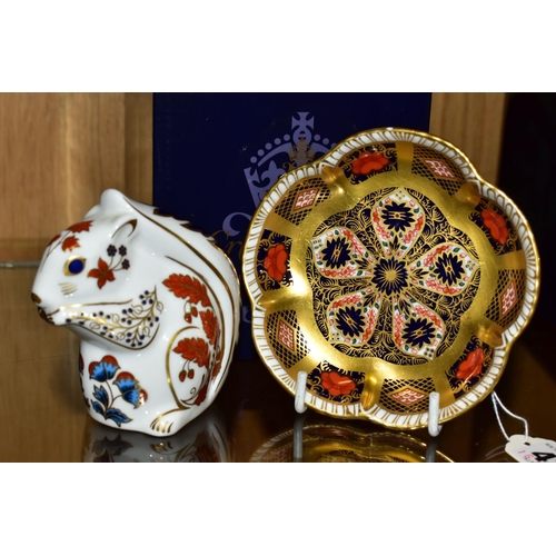 428 - TWO ROYAL CROWN DERBY PAPERWEIGHTS AND AN 1128 IMARI SOLID GOLD BAND TRINKET DISH, comprising a boxe... 