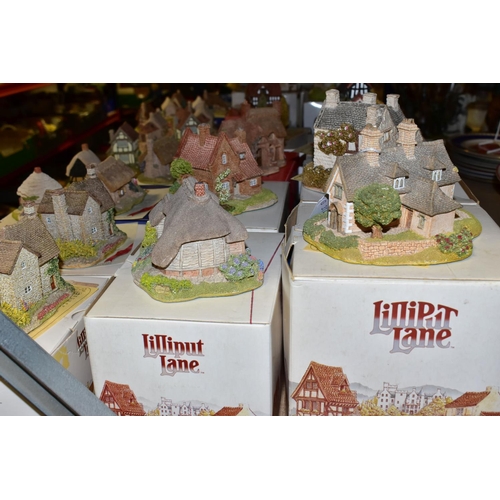 458 - THIRTY ONE LILLIPUT LANE SCULPTURES FROM THE MIDLAND SERIES, mostly boxed and with deeds, comprising... 