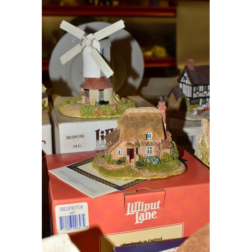 458 - THIRTY ONE LILLIPUT LANE SCULPTURES FROM THE MIDLAND SERIES, mostly boxed and with deeds, comprising... 