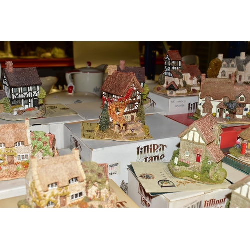 458 - THIRTY ONE LILLIPUT LANE SCULPTURES FROM THE MIDLAND SERIES, mostly boxed and with deeds, comprising... 