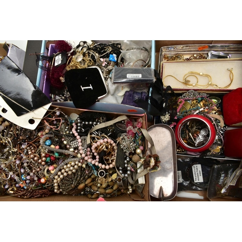 169 - A BOX OF ASSORTED COSTUME JEWELLERY, various beaded jewellery, brooches, earrings, rings, bangles et... 