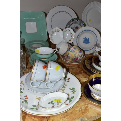 329 - A GROUP OF CERAMIC TEA WARES AND CUT GLASS, comprising an Aynsley 'Georgian Cobalt 7348' pattern cup... 