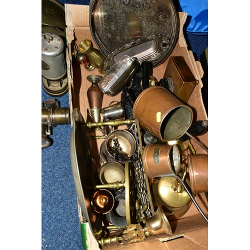 336 - ONE BOX OF BRASS AND METALWARES, to include a vintage brass calcium carbide bicycle lamp, stamped Jo... 