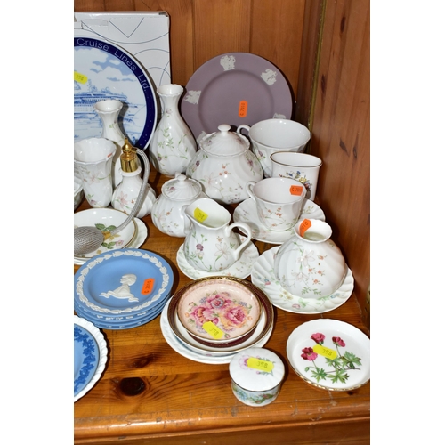 358 - A LARGE QUANTITY OF ASSORTED GIFT WARE AND ORNAMENTS, comprising a Denby 'Arabesque' pattern coffee ... 
