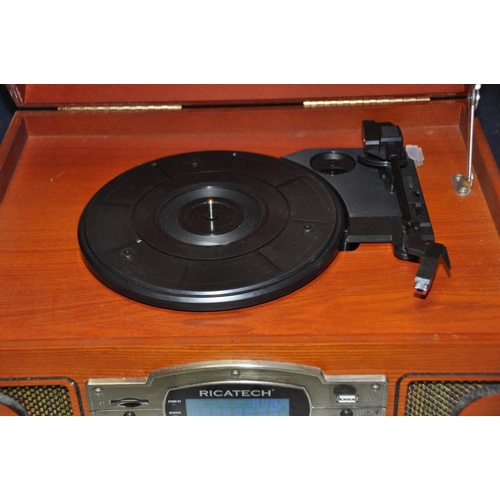 1059 - A RICATECH RTT250 RETRO GRAMAPHONE in oak effect cabinet (PAT pass and working)